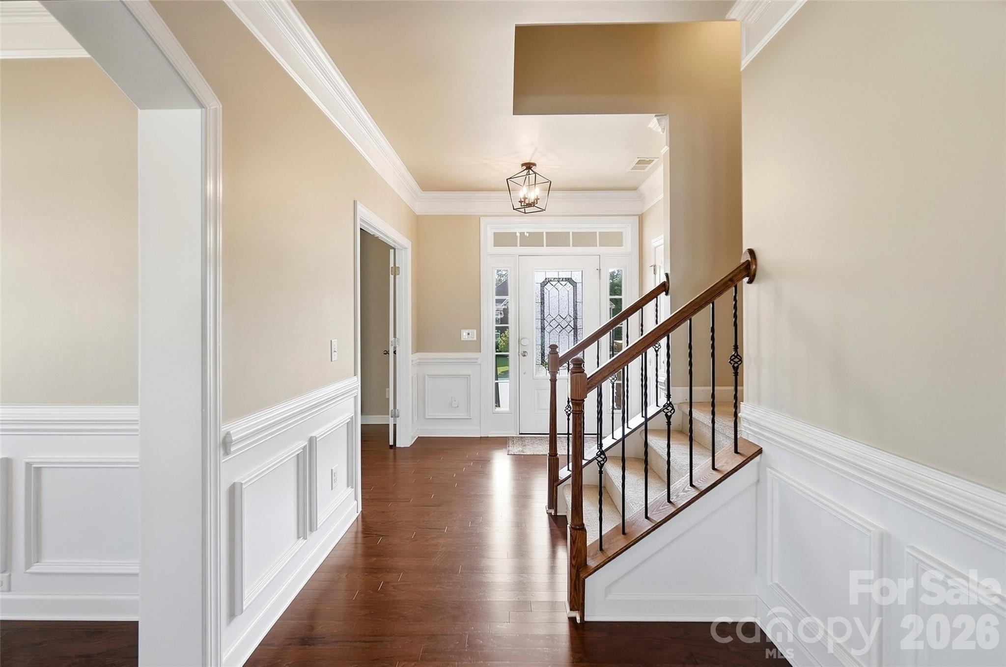 10038 Travertine Trail Property Photo 6
