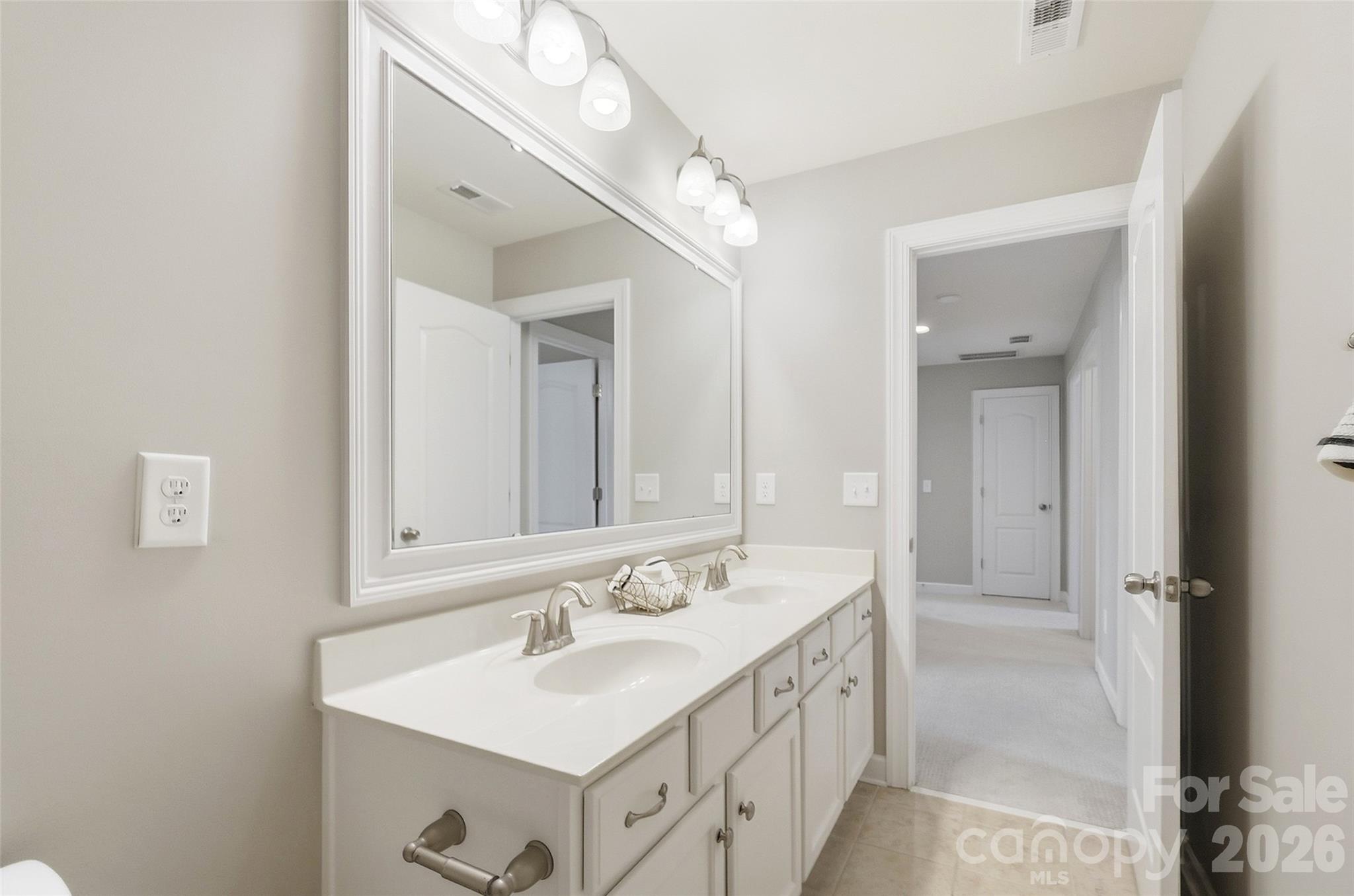 10038 Travertine Trail Property Photo 31