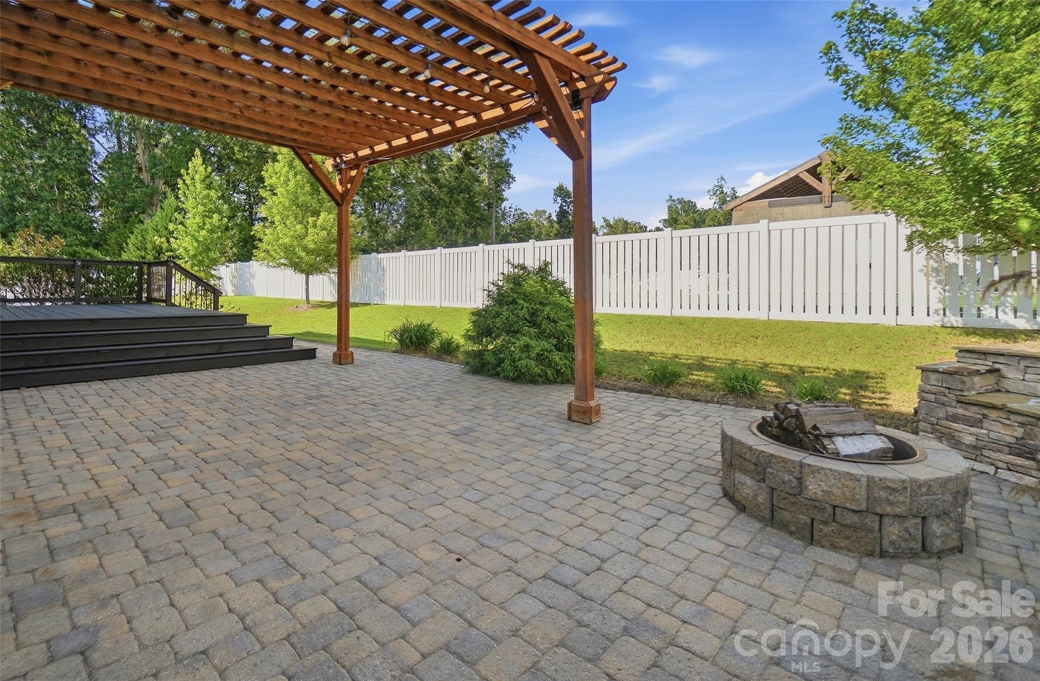 10038 Travertine Trail Property Photo 41