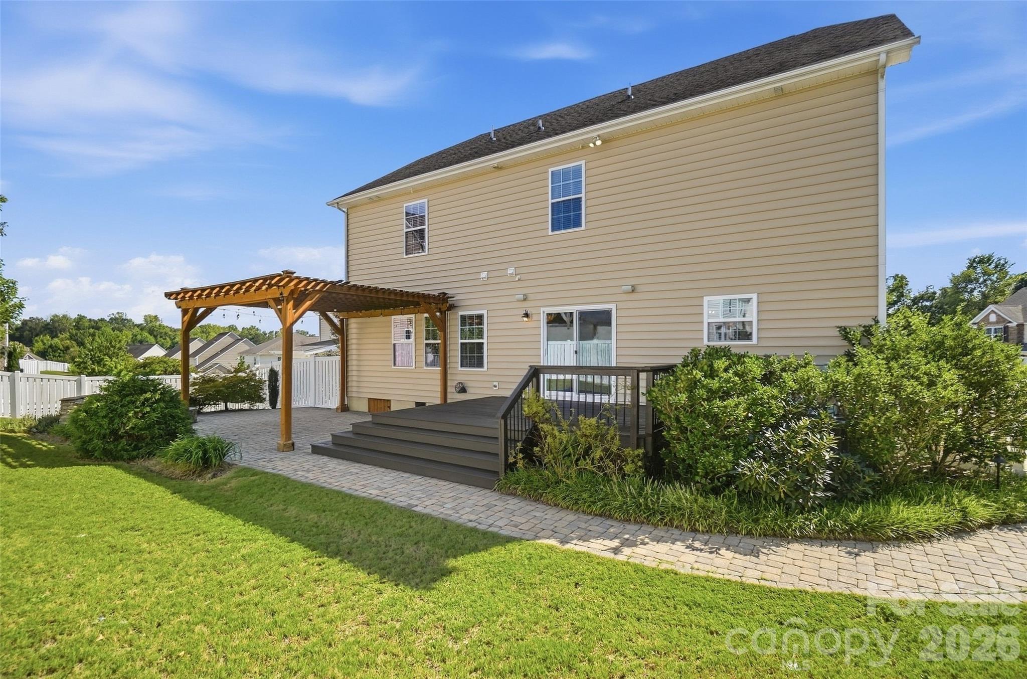 10038 Travertine Trail Property Photo 42