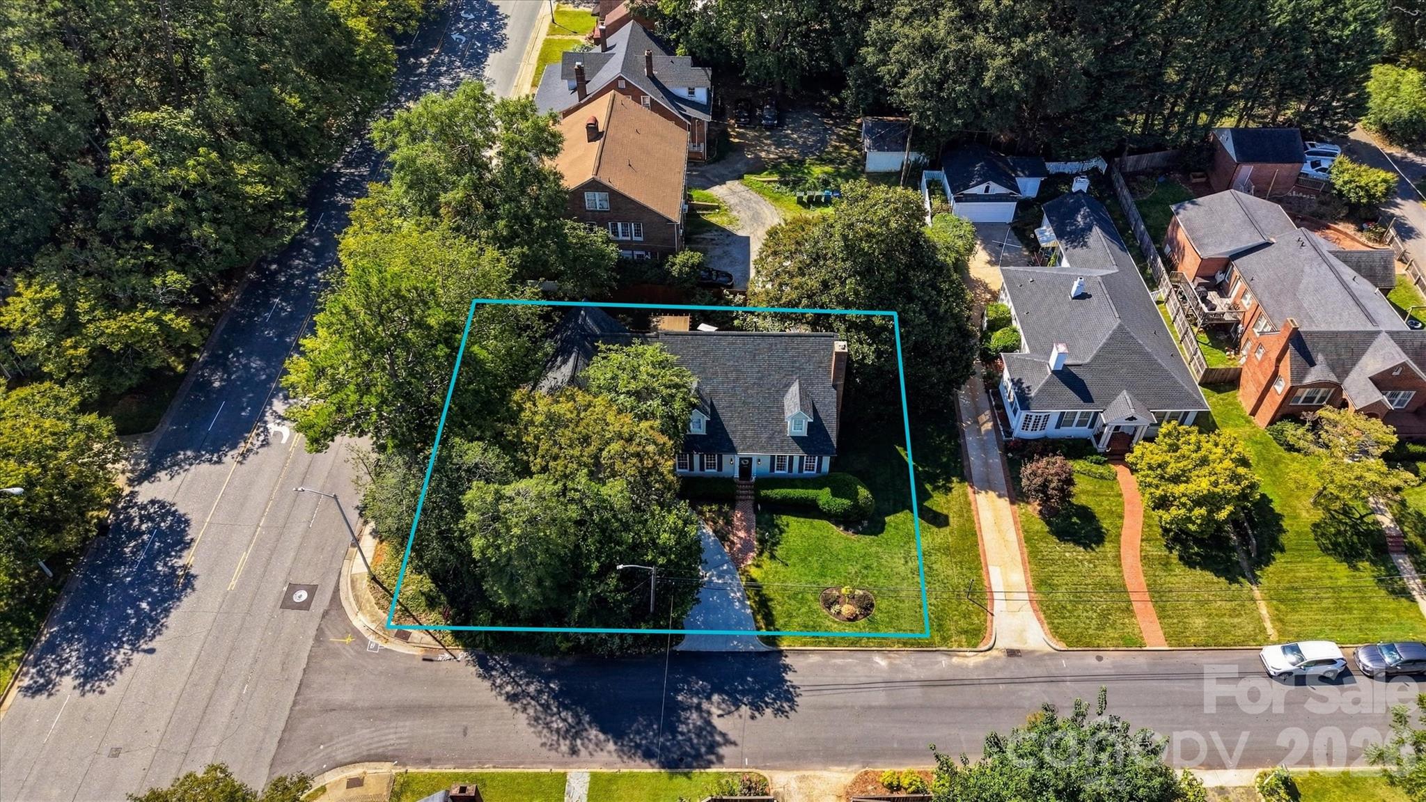 114 6th Avenue Property Photo 3