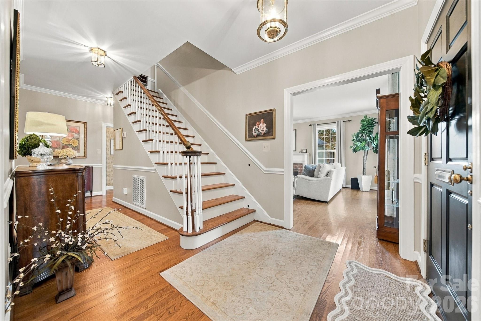 114 6th Avenue Property Photo 4