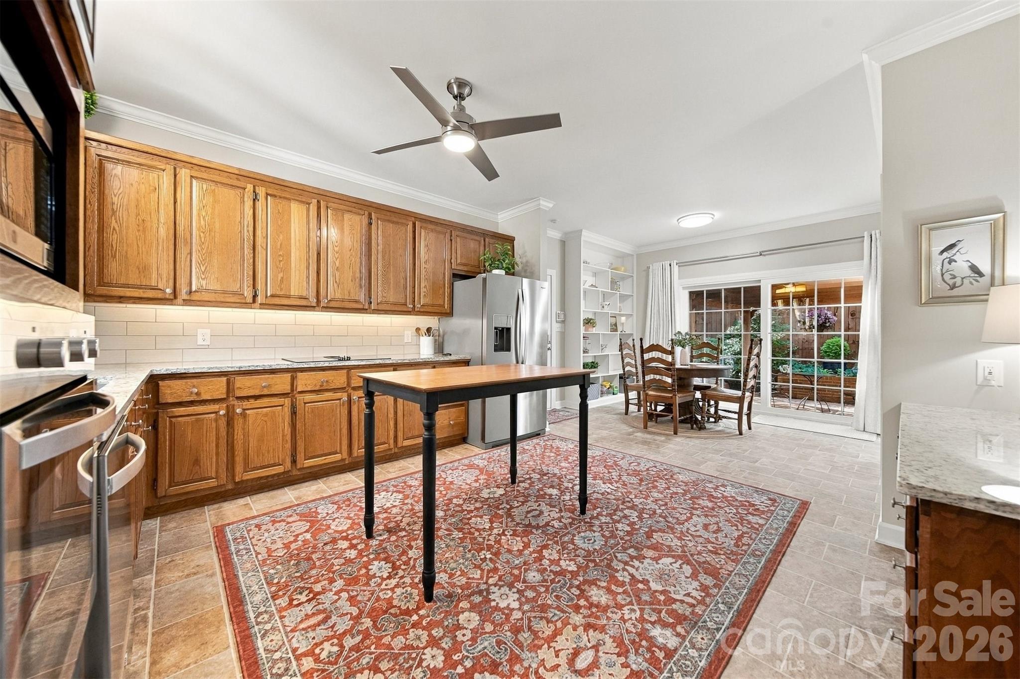 114 6th Avenue Property Photo 12