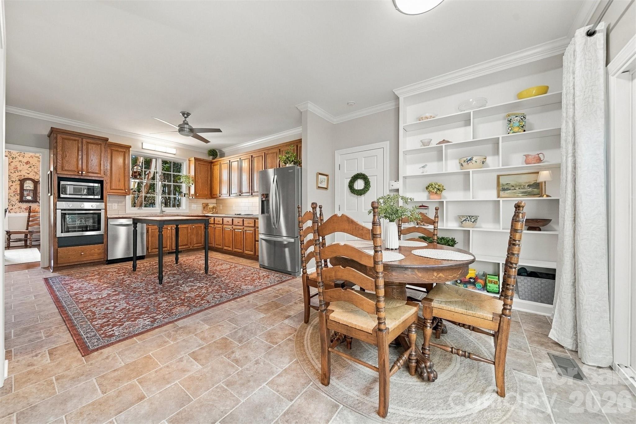 114 6th Avenue Property Photo 16