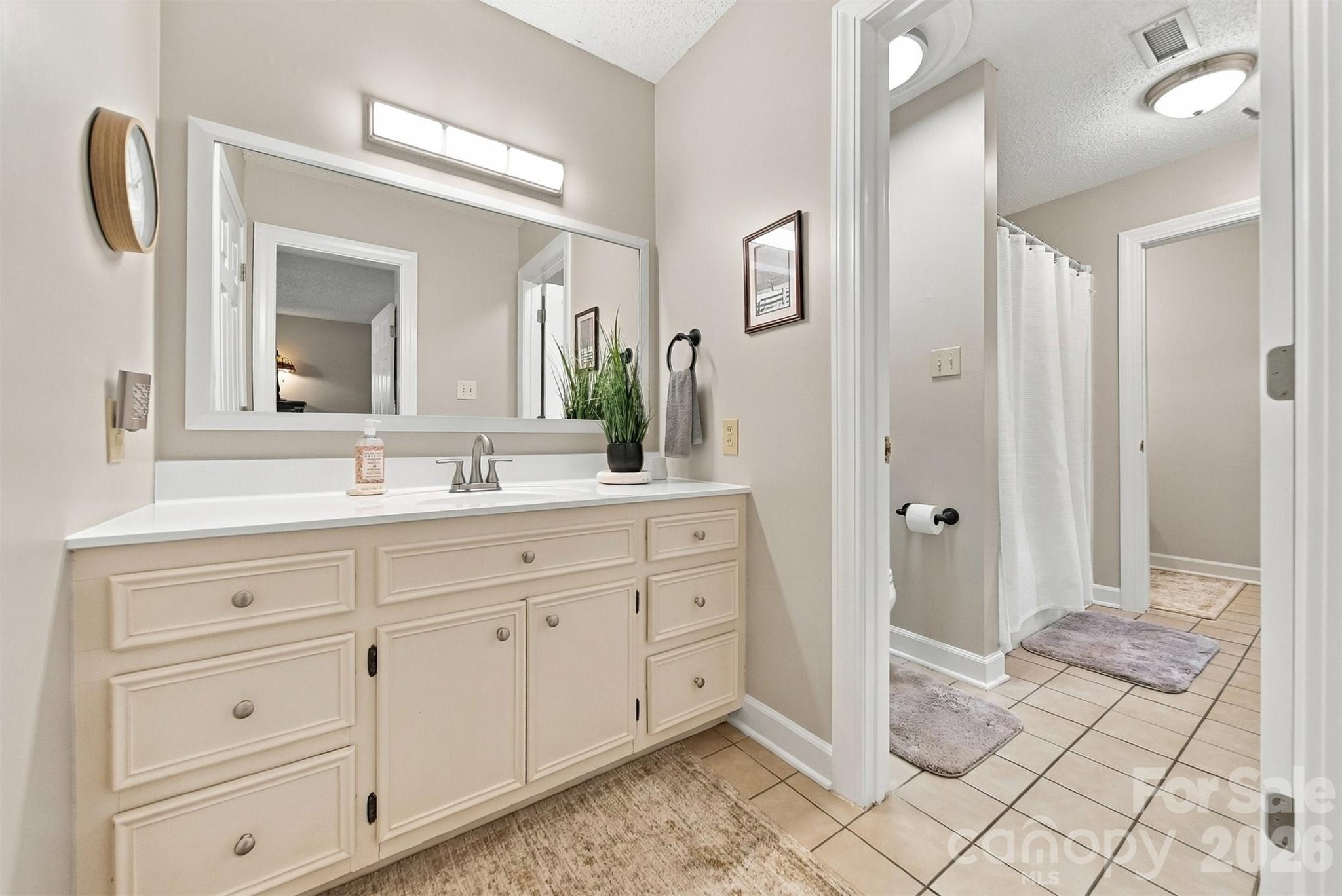114 6th Avenue Property Photo 20
