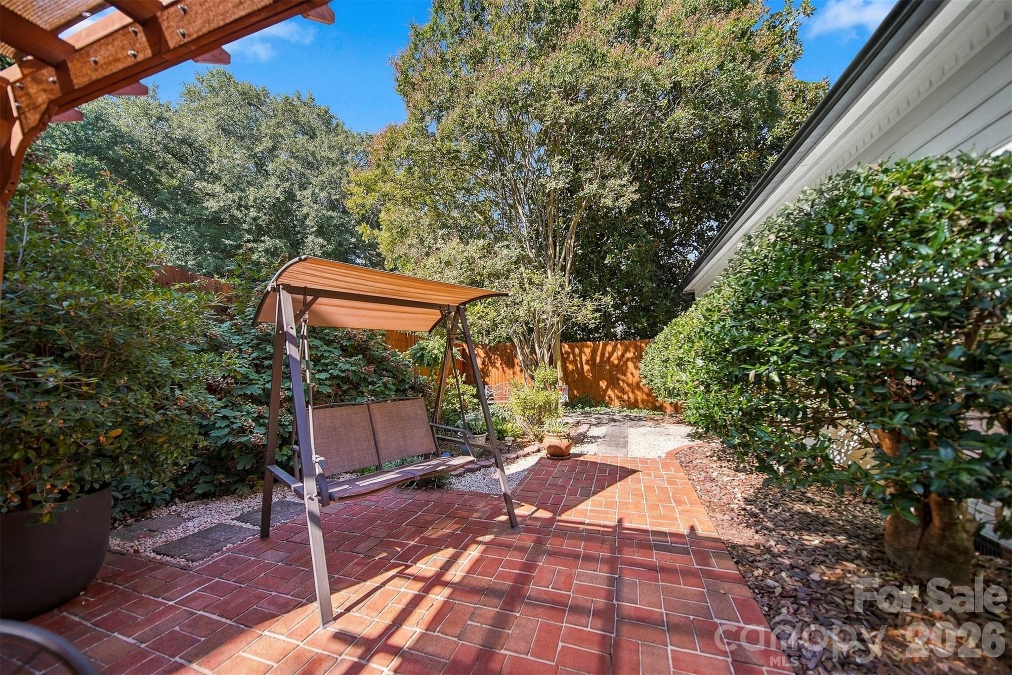 114 6th Avenue Property Photo 38