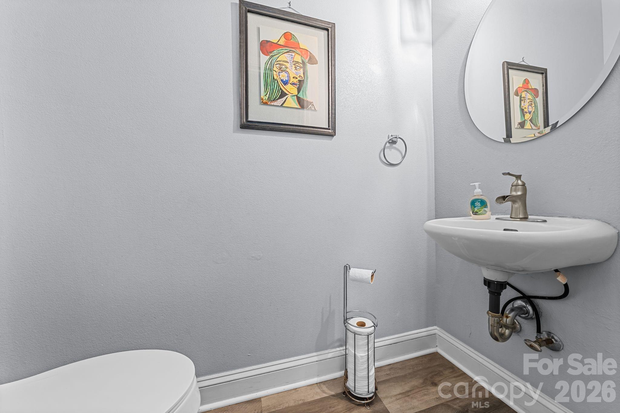 5520 Waverly Lynn Lane Property Photo 8