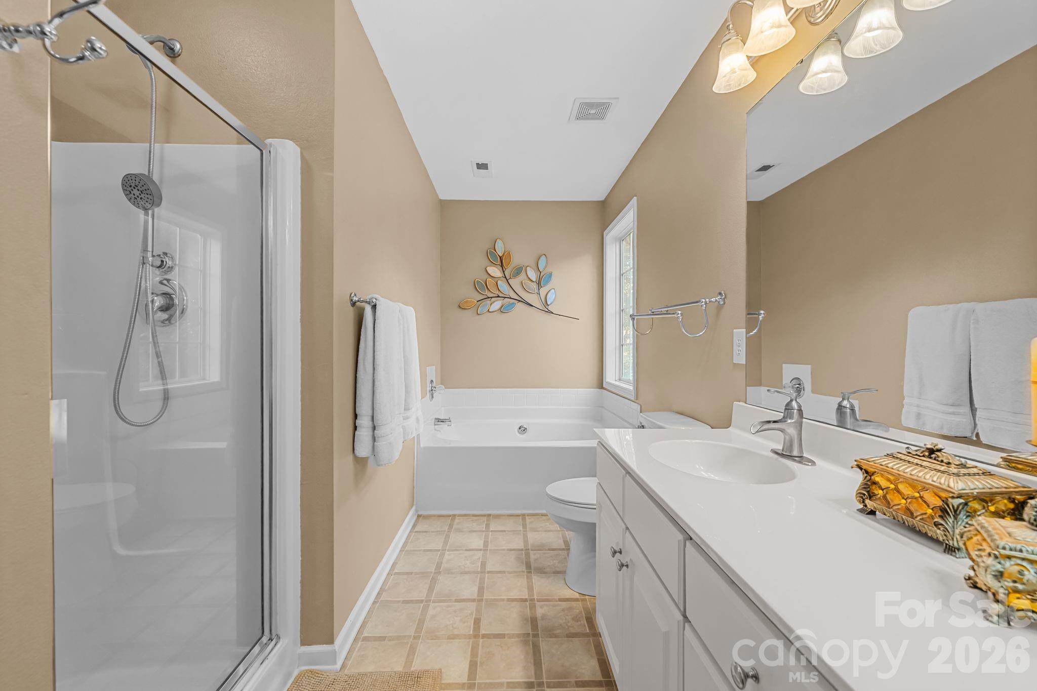 5520 Waverly Lynn Lane Property Photo 10
