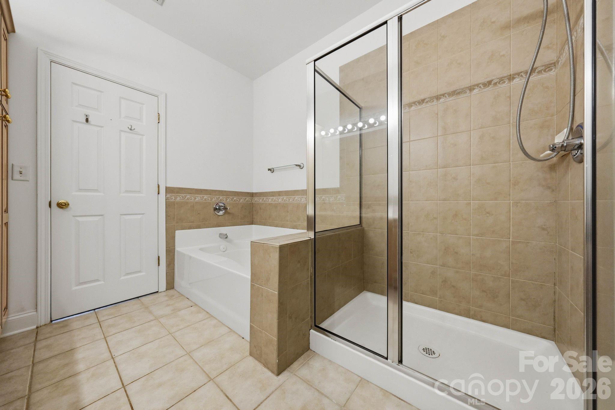 18810 Cloverstone Circle Property Photo 18