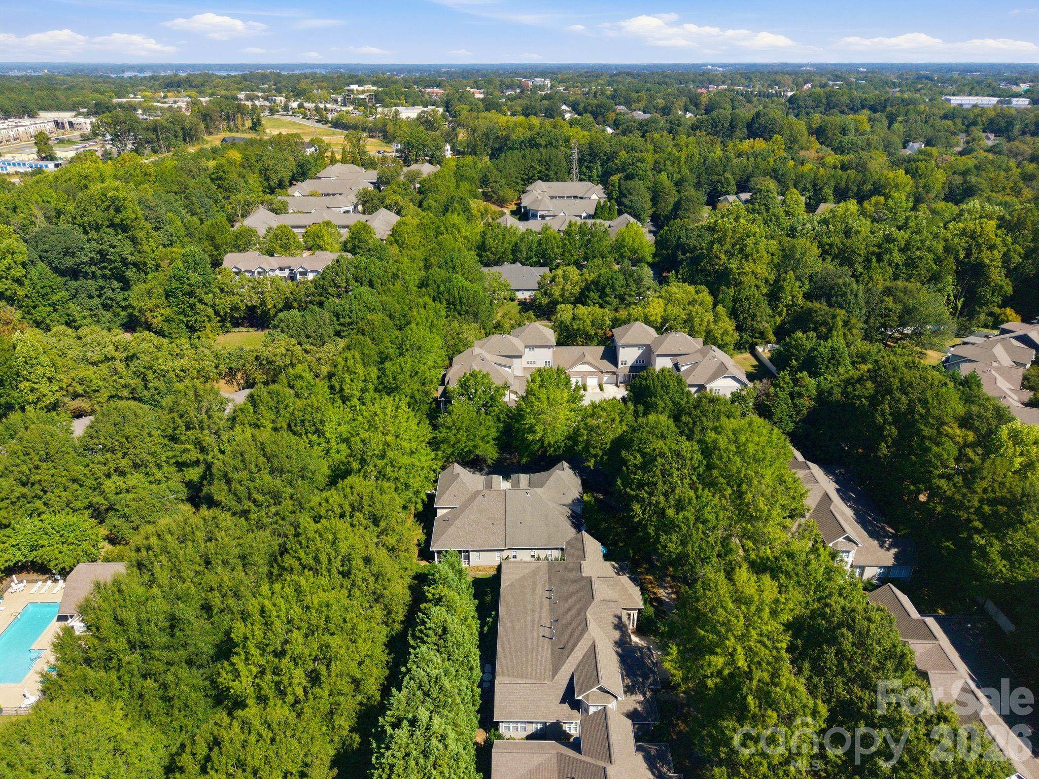 18810 Cloverstone Circle Property Photo 32
