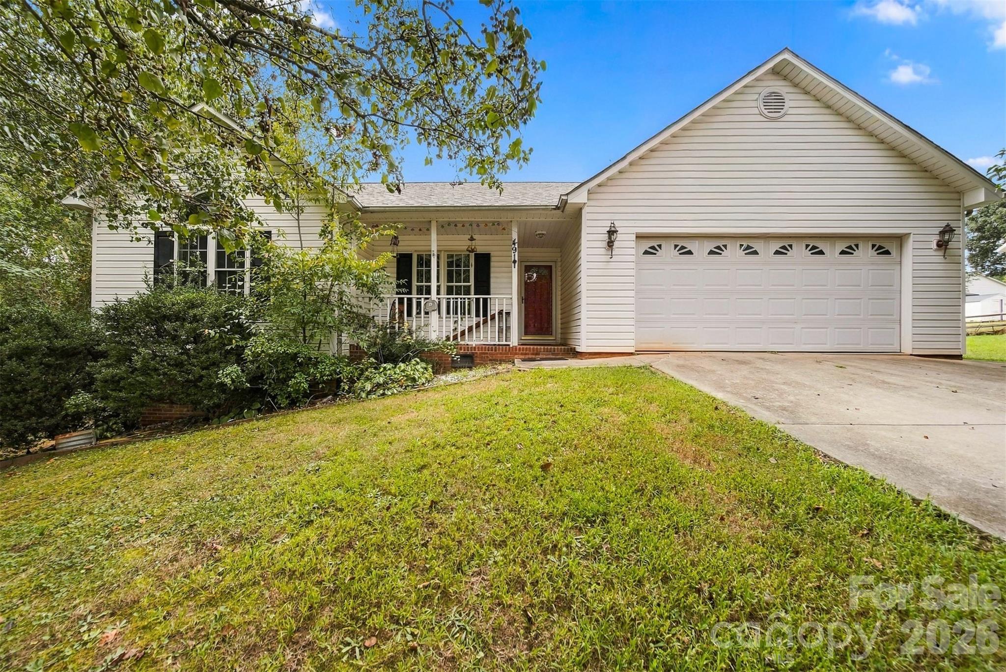 4917 Pond Court Property Photo 1