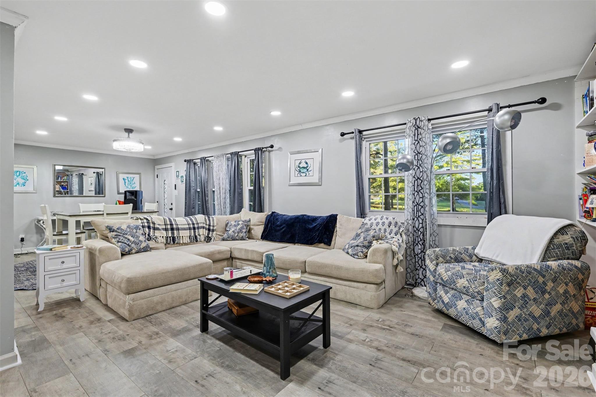 2681 University Drive Property Photo 4