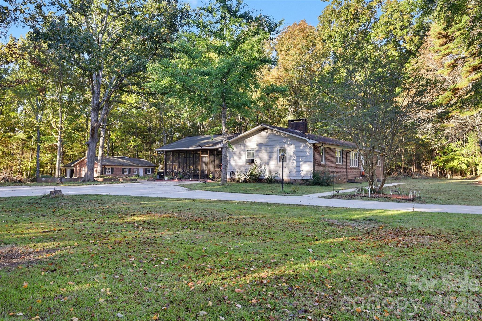 2681 University Drive Property Photo 22