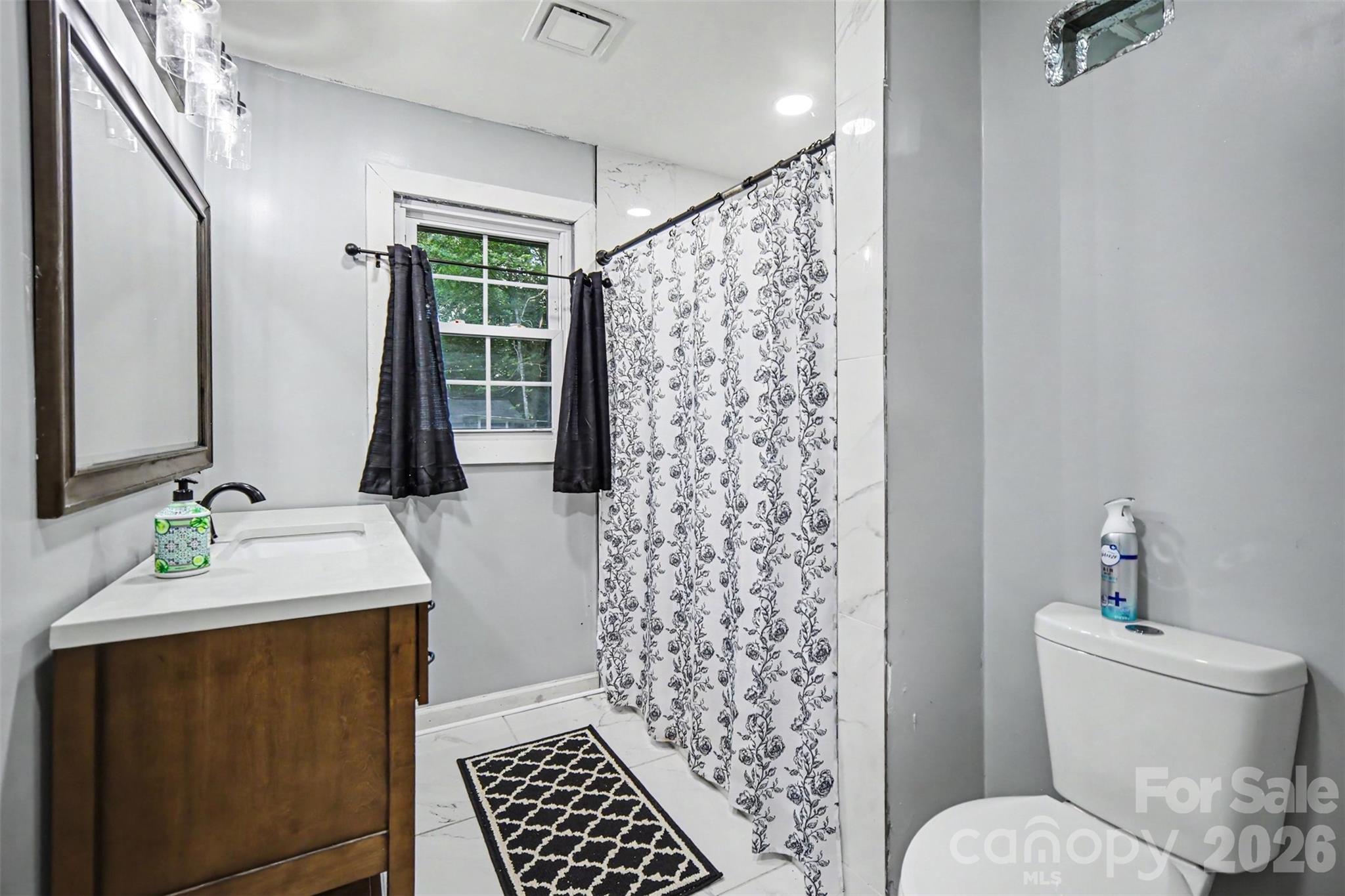 2681 University Drive Property Photo 24