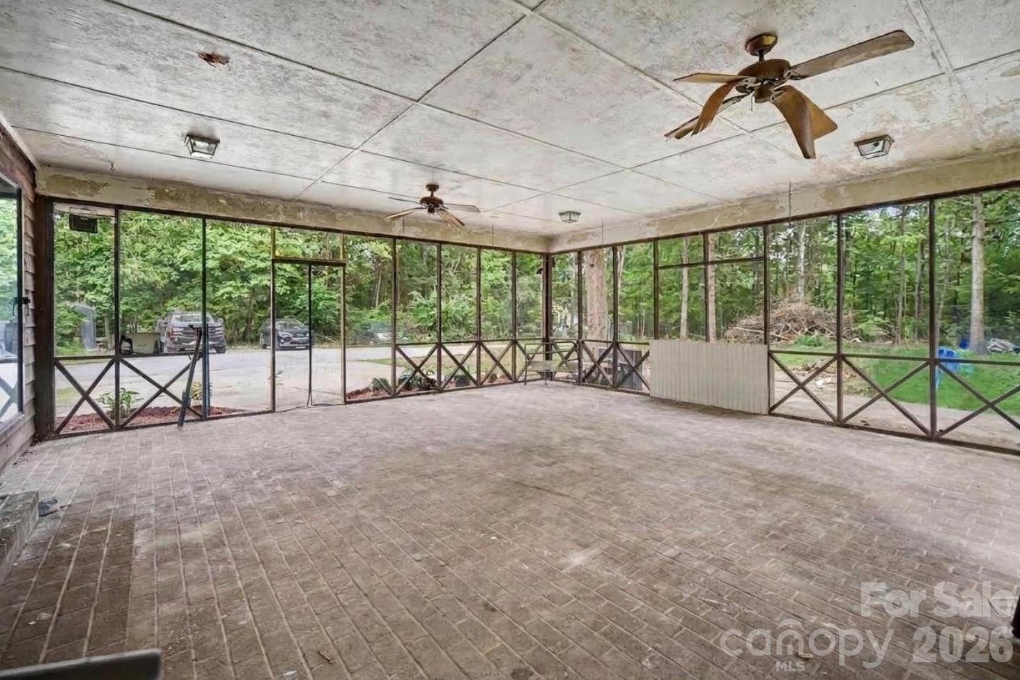 2681 University Drive Property Photo 26