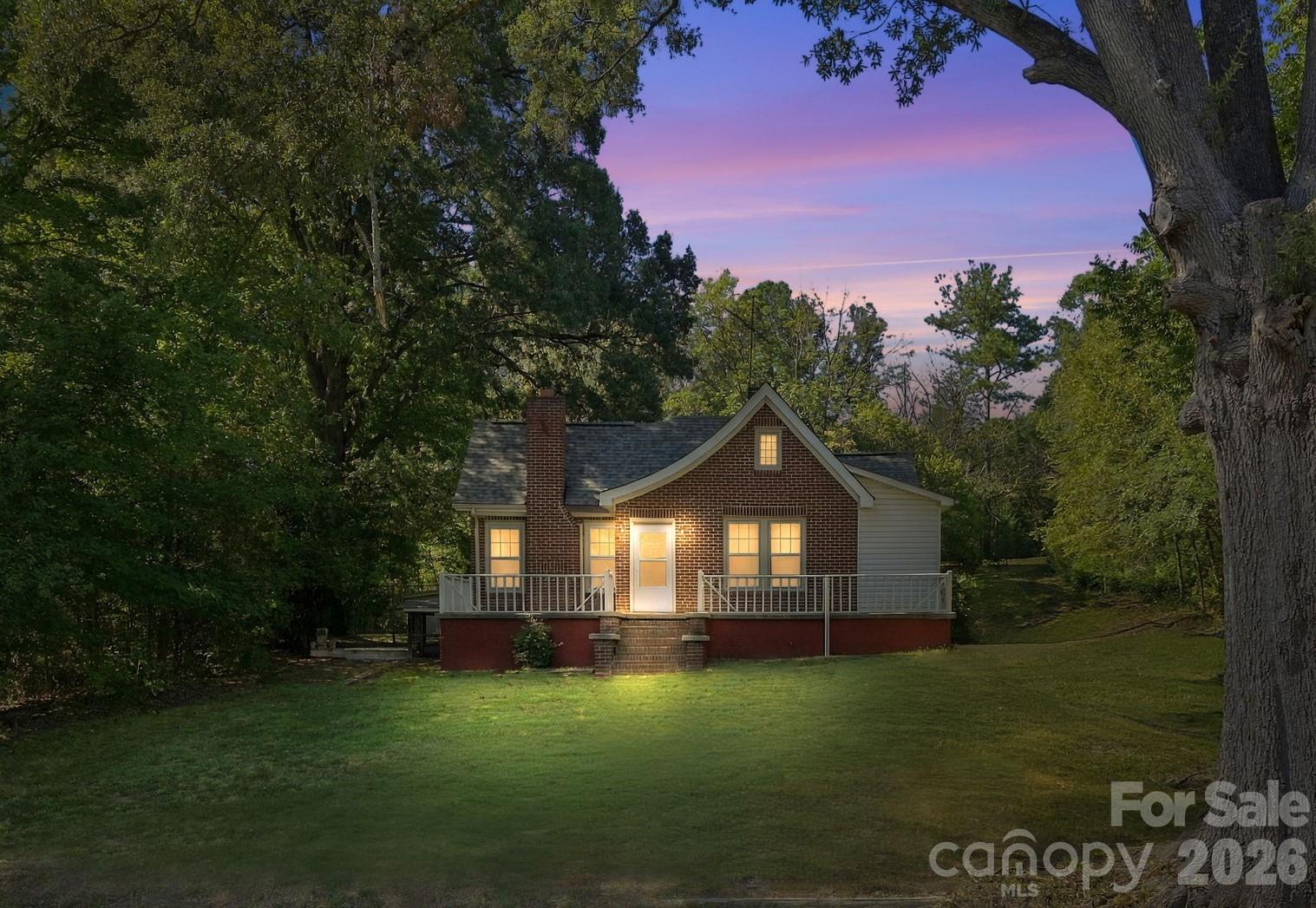 363 Corban Avenue Property Photo 1