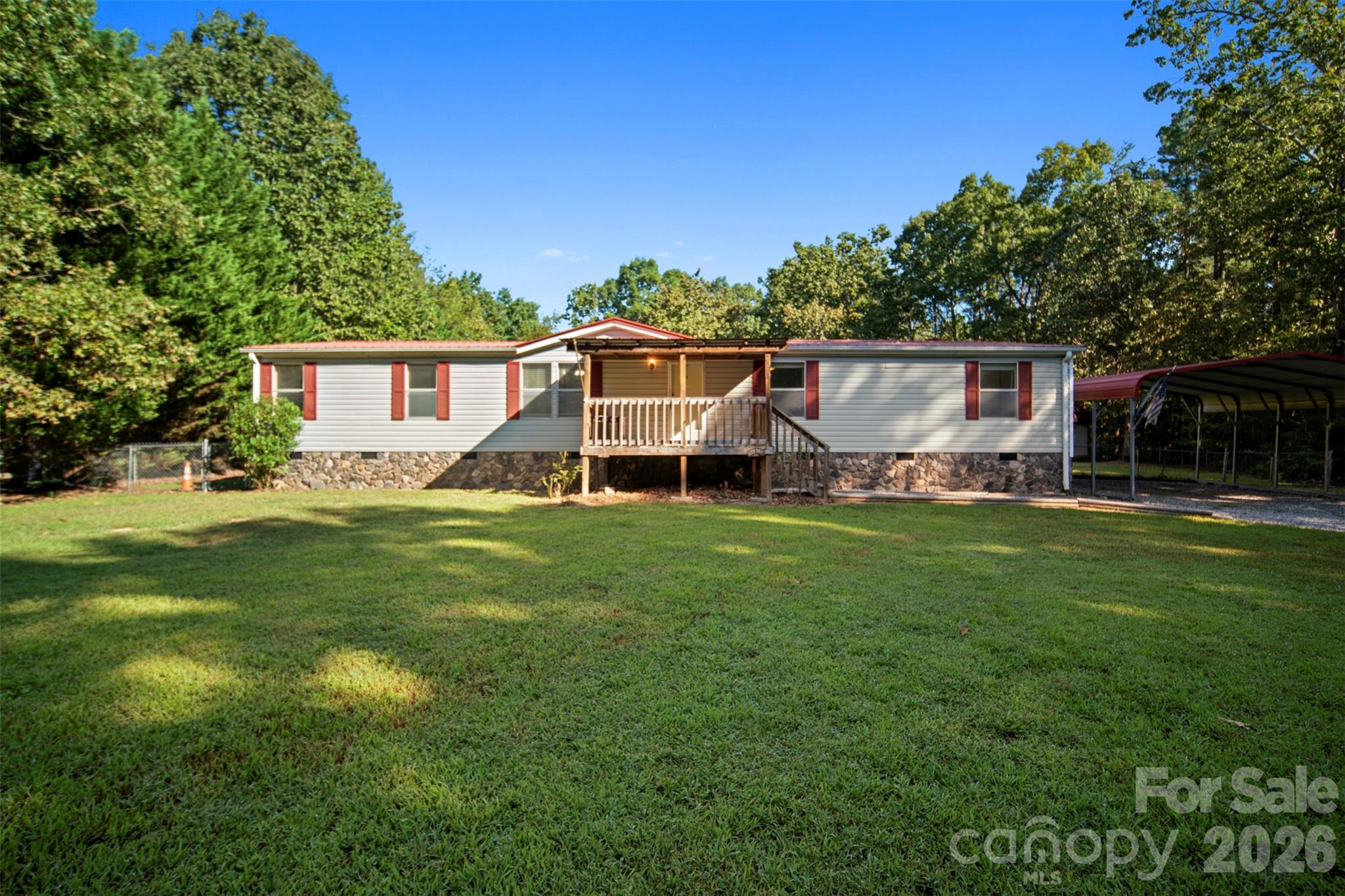 2089 Bison Trail Property Photo 1