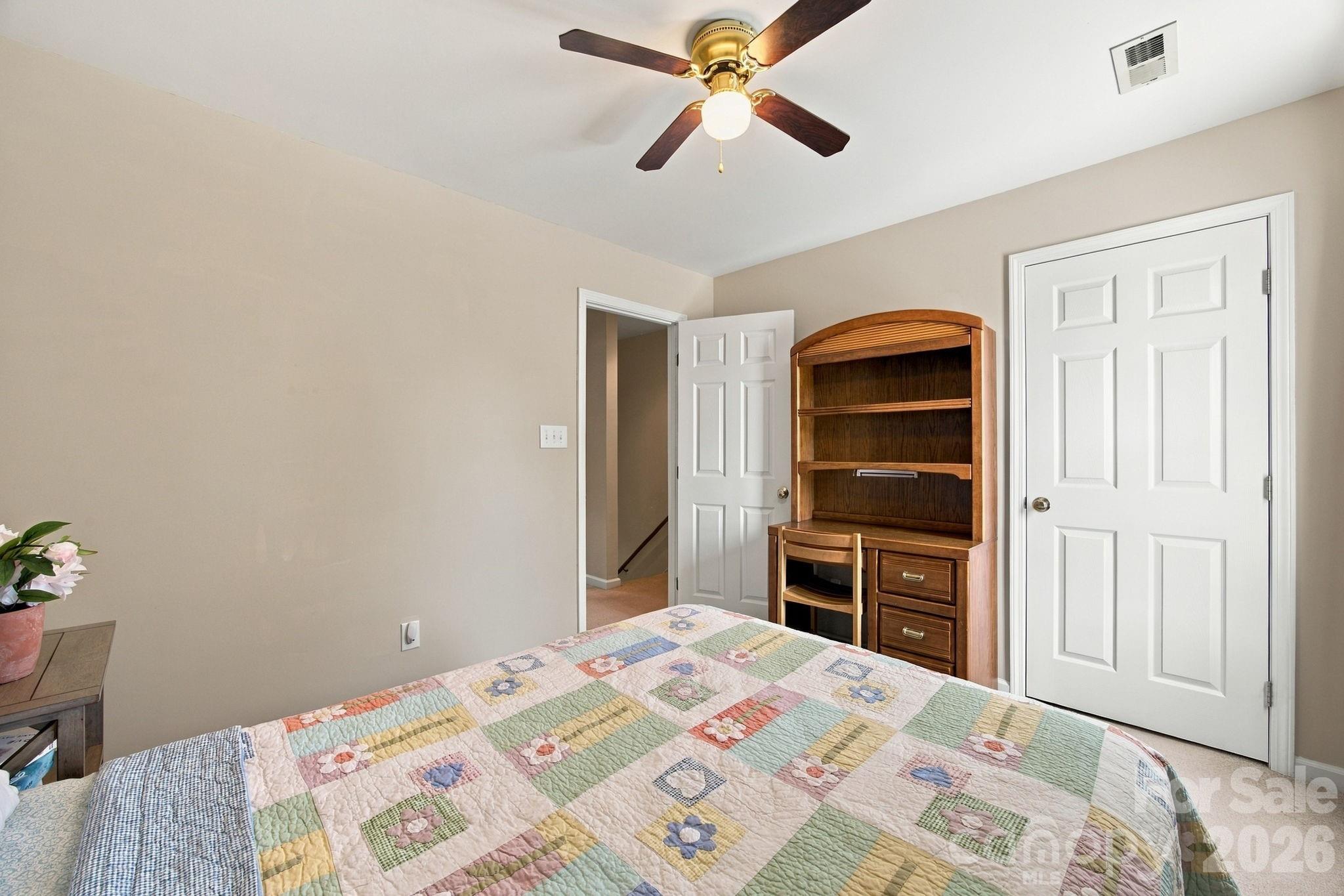 2807 Edgebrook Circle Property Photo 25