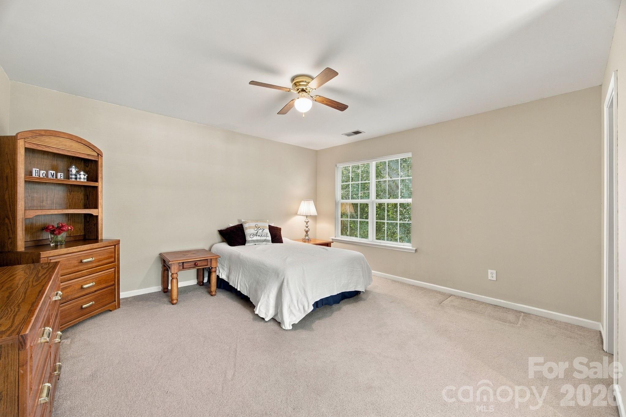 2807 Edgebrook Circle Property Photo 27