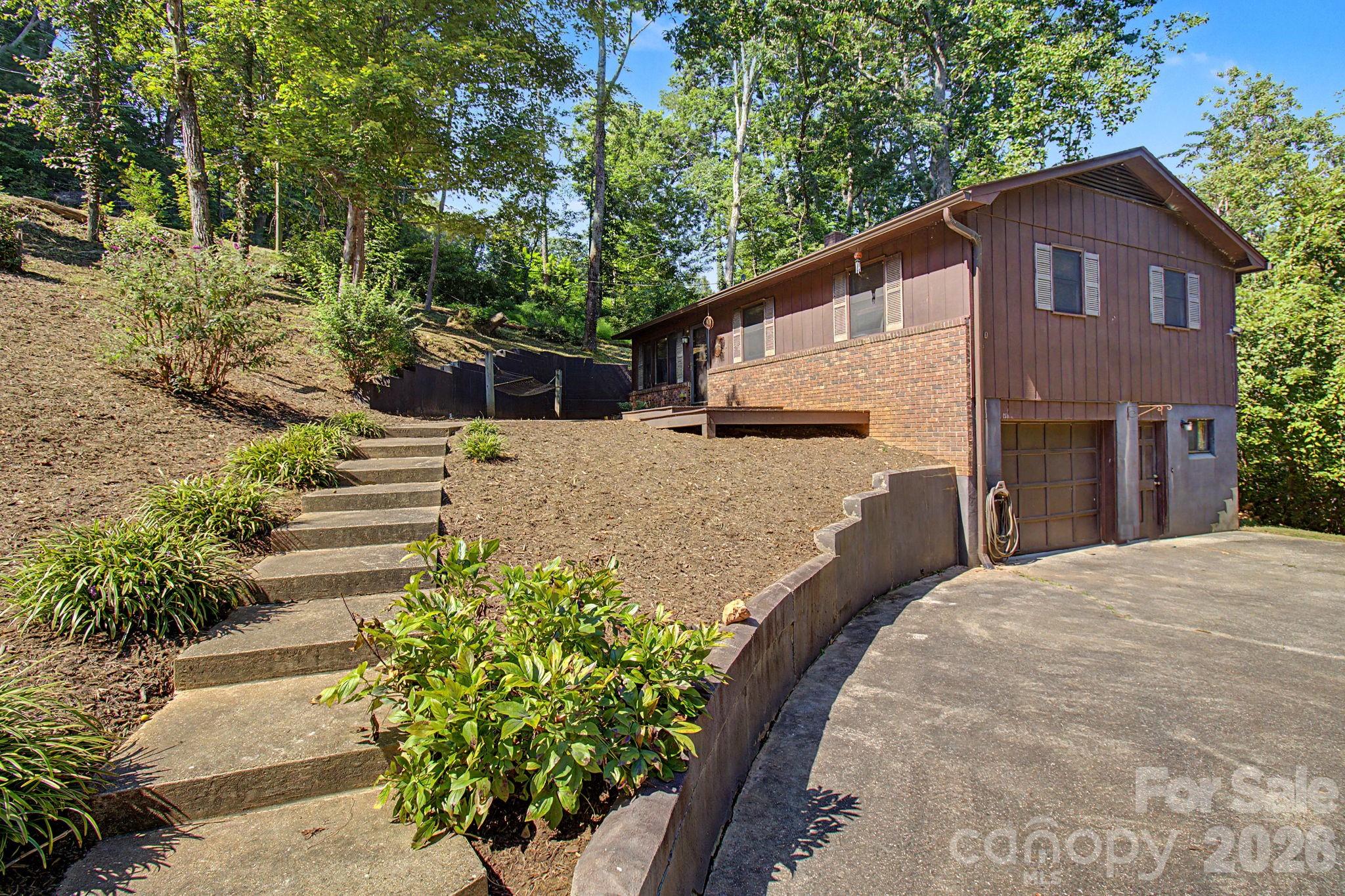 21 Coffey Circle Property Photo 2