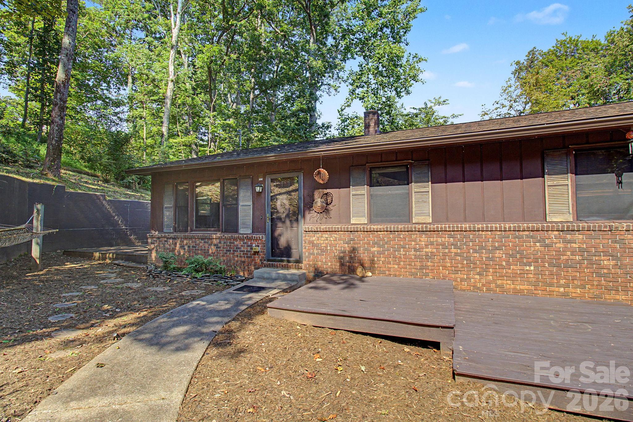 21 Coffey Circle Property Photo 4