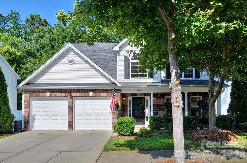 19243 Kanawha Drive Property Photo 1