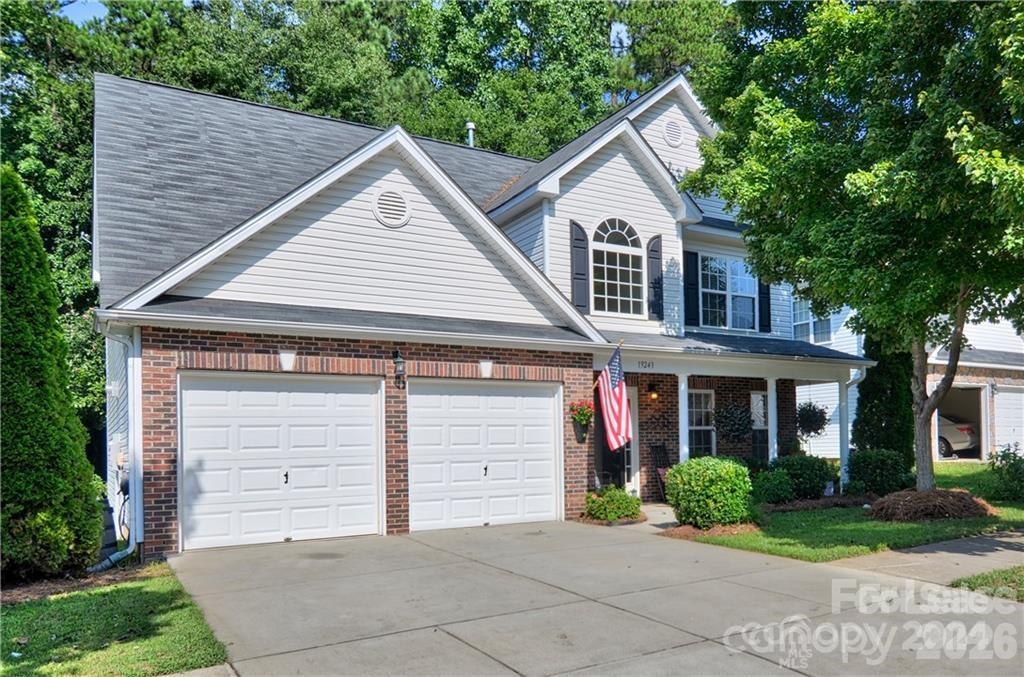 19243 Kanawha Drive Property Photo 2