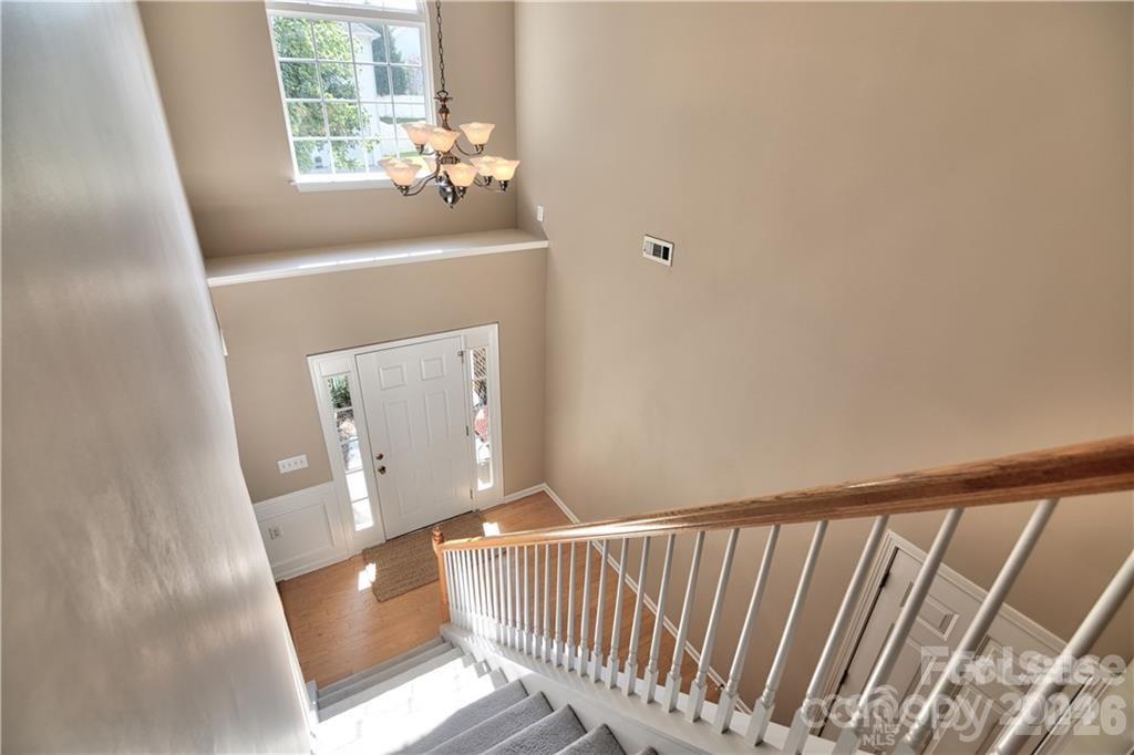 19243 Kanawha Drive Property Photo 5