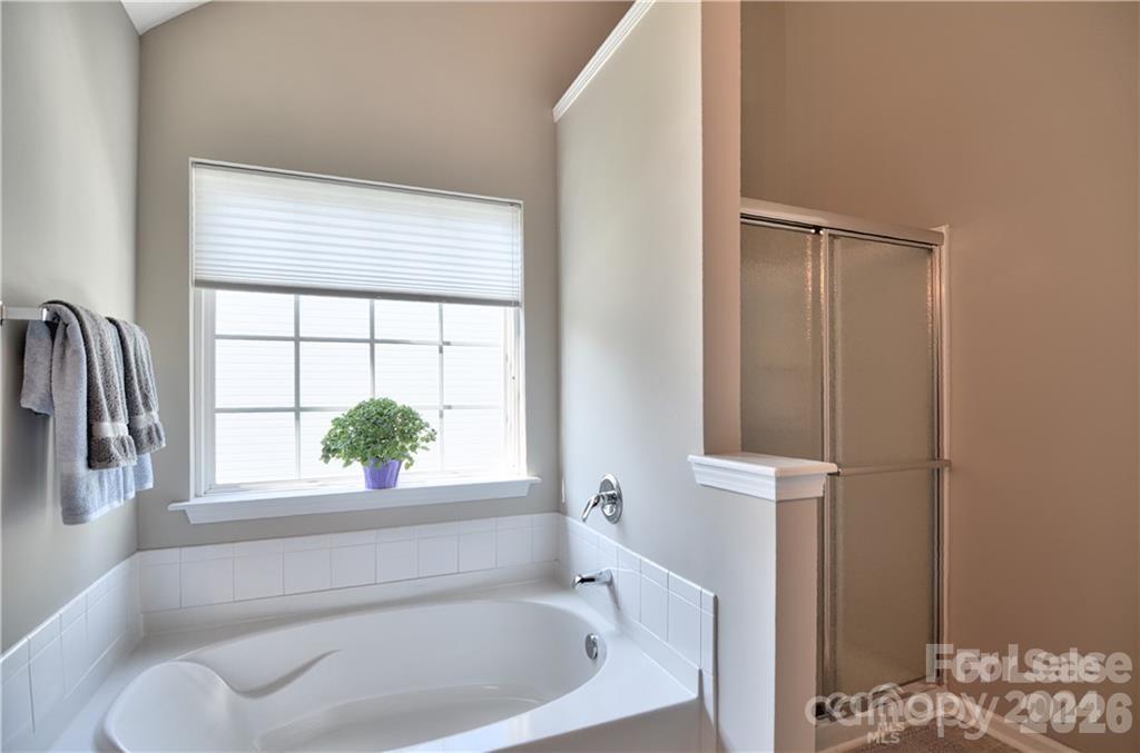 19243 Kanawha Drive Property Photo 8