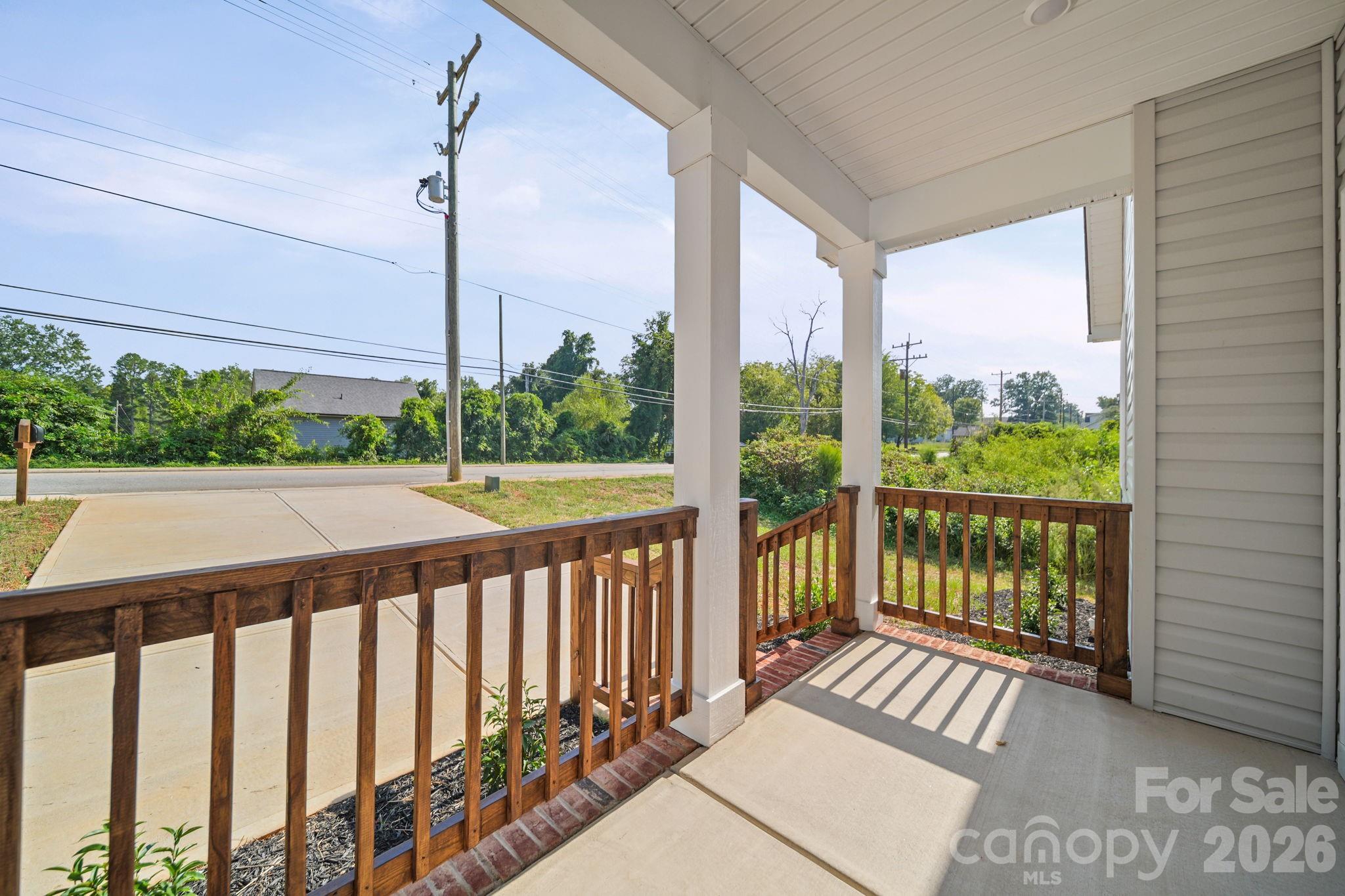 299 N Long Street Property Photo 3