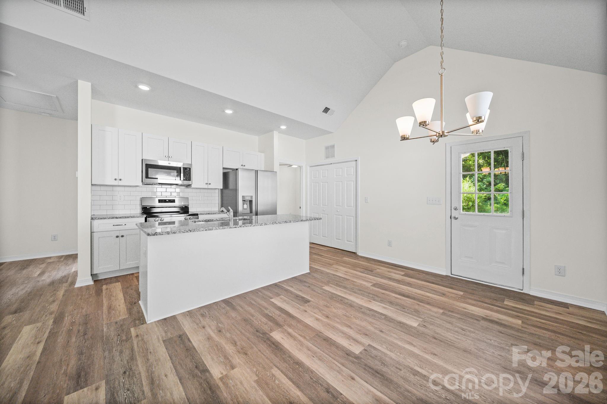 299 N Long Street Property Photo 9
