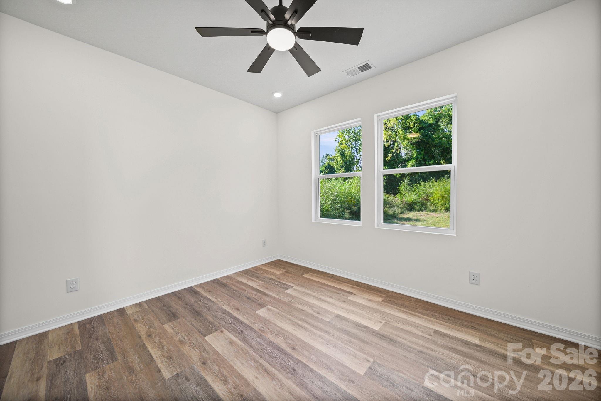 299 N Long Street Property Photo 15