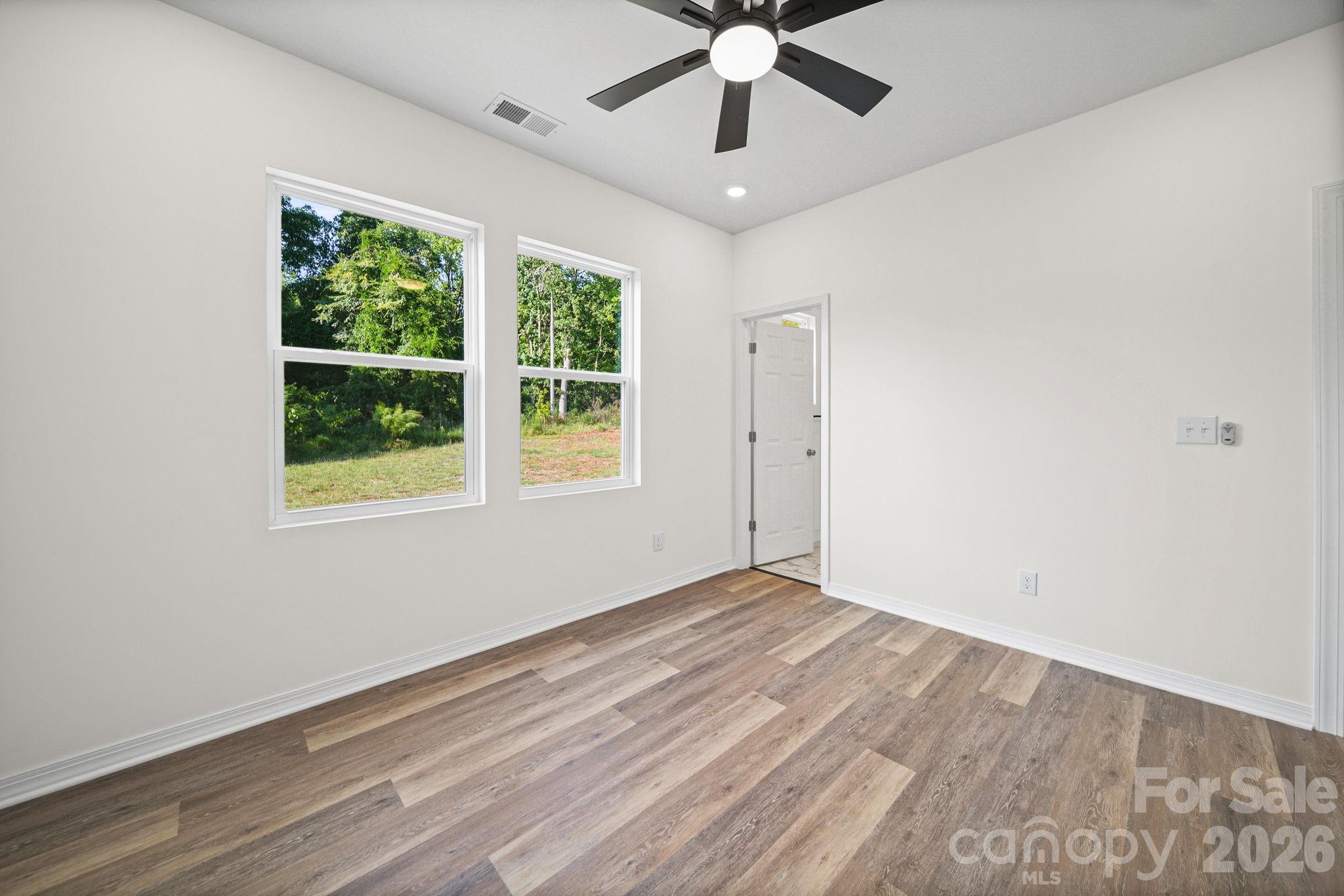 299 N Long Street Property Photo 17