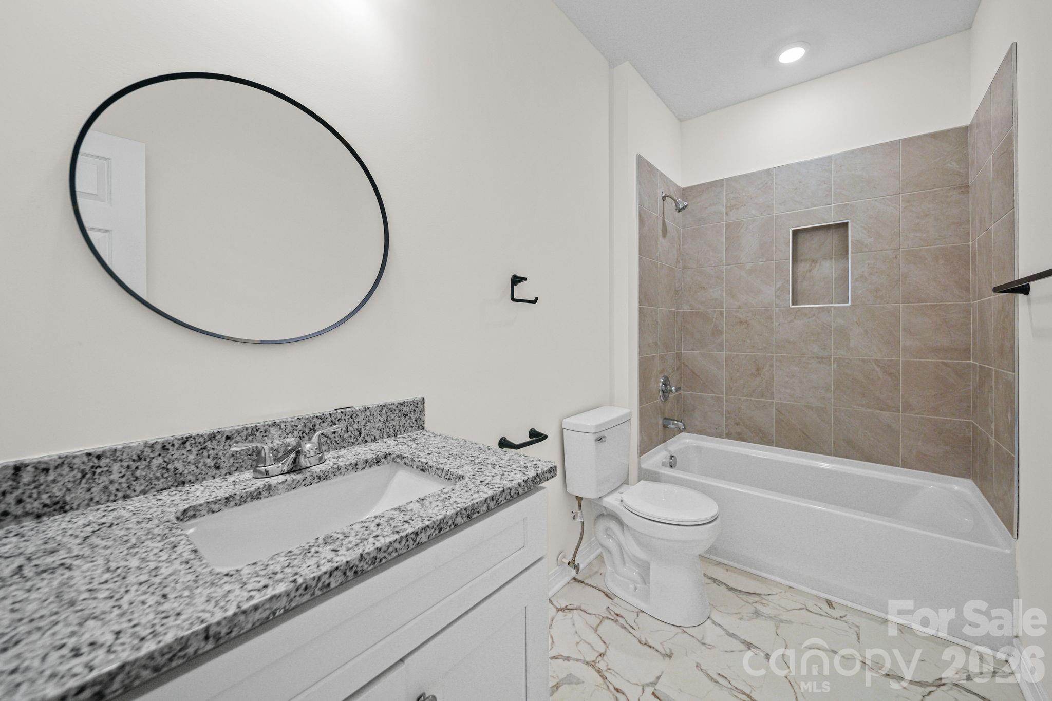 299 N Long Street Property Photo 26