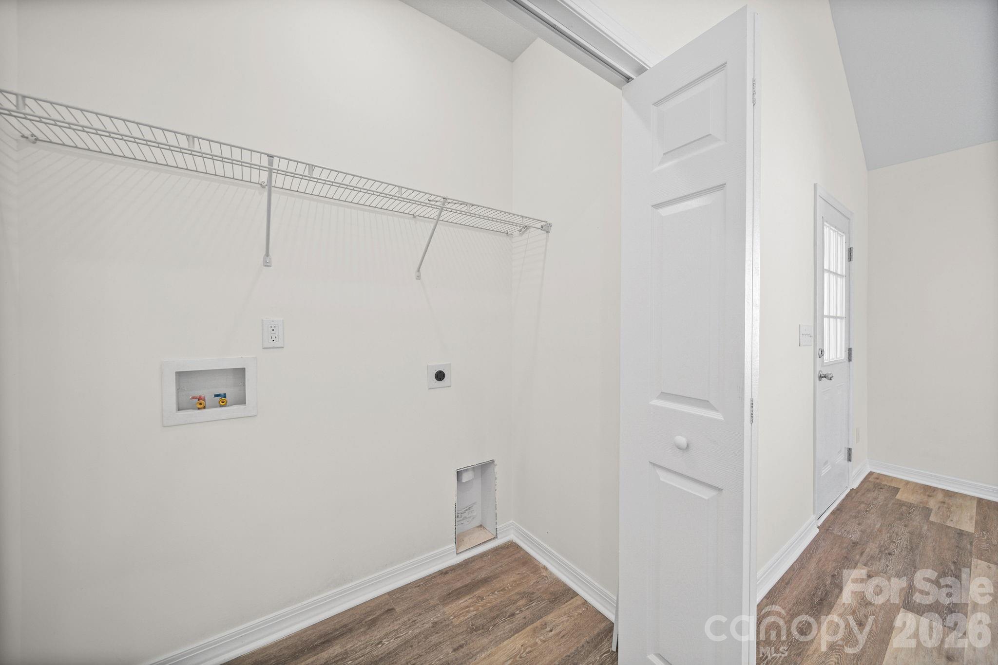 299 N Long Street Property Photo 27