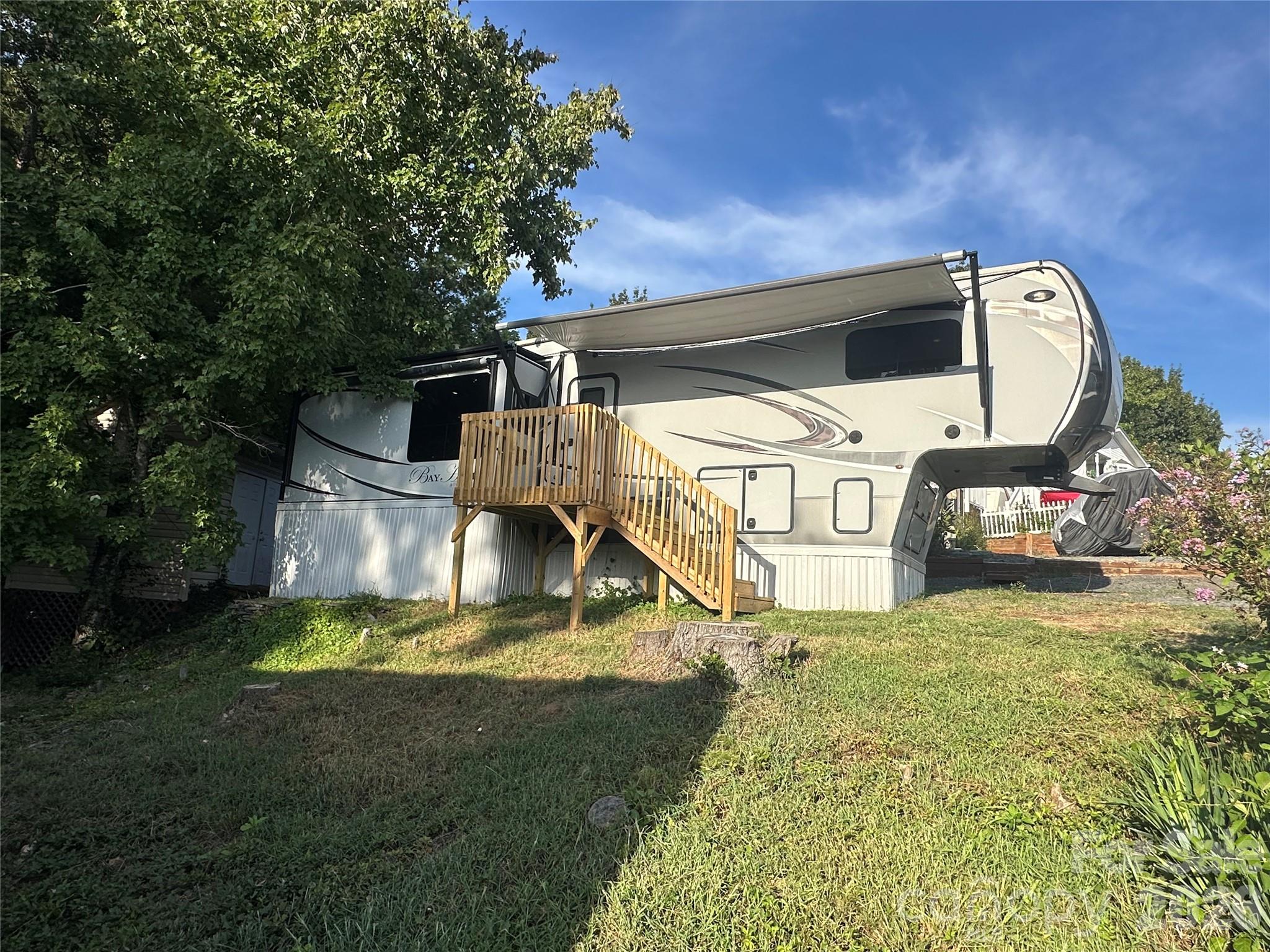 122 Eagle Drive Property Photo 1