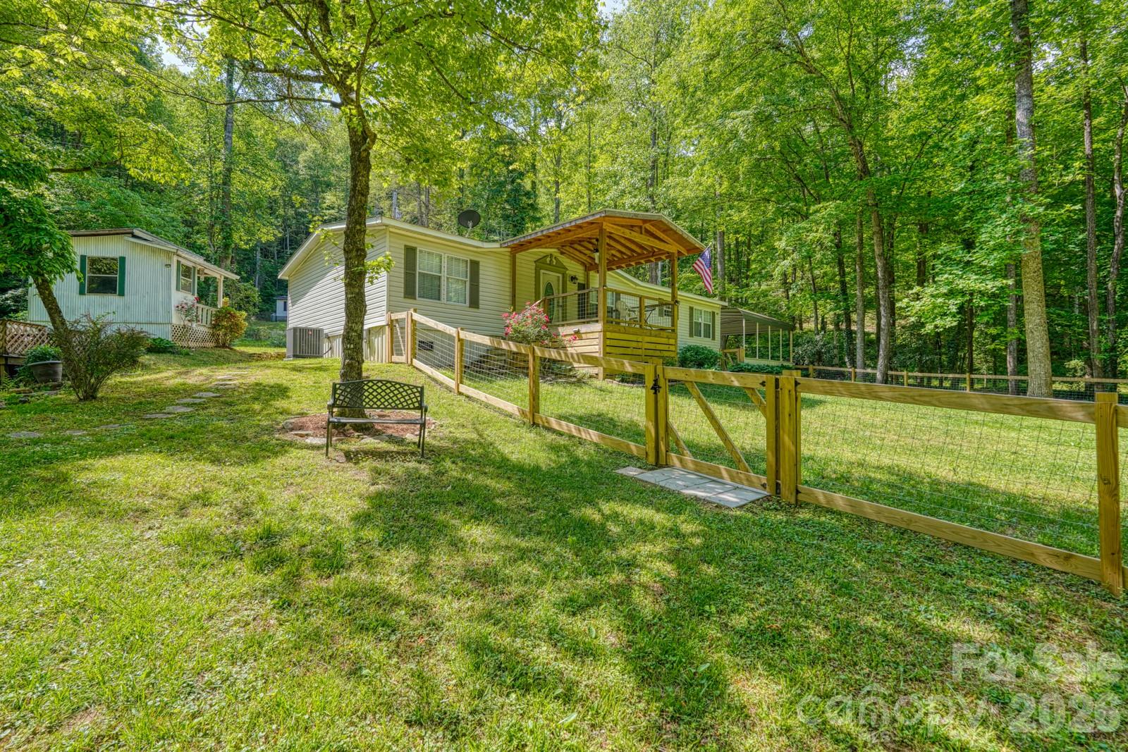 123 Little Rock Way Property Photo 1