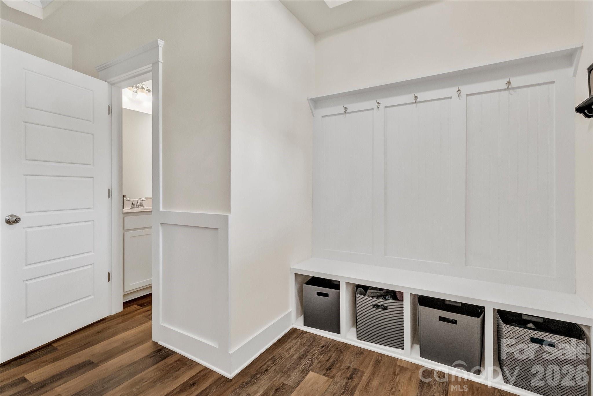 2149 Bexar Trail Property Photo 8