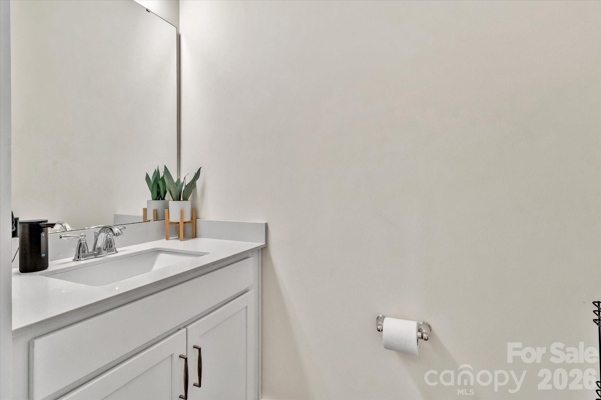 2149 Bexar Trail Property Photo 9