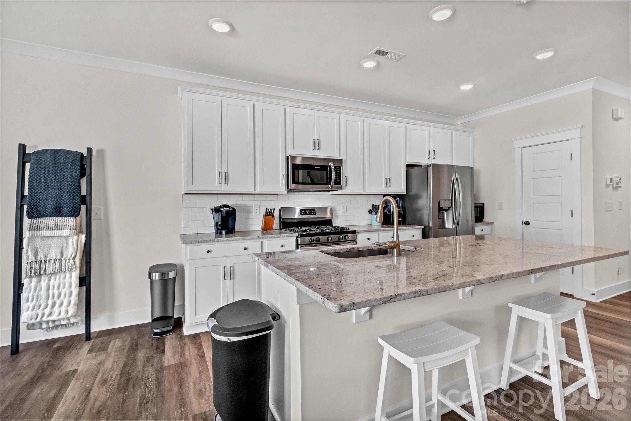 2149 Bexar Trail Property Photo 11