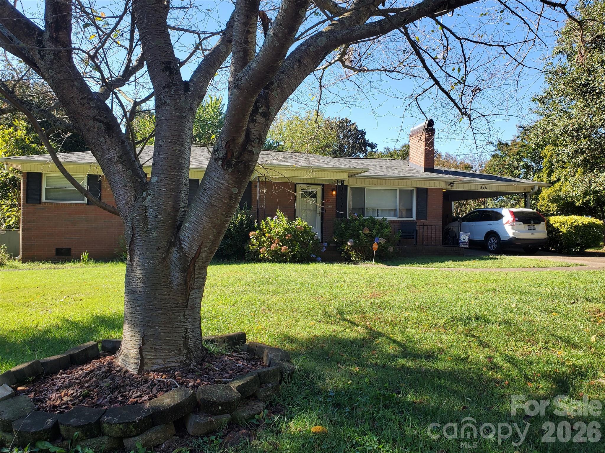 596 Georgia Avenue Property Photo 1