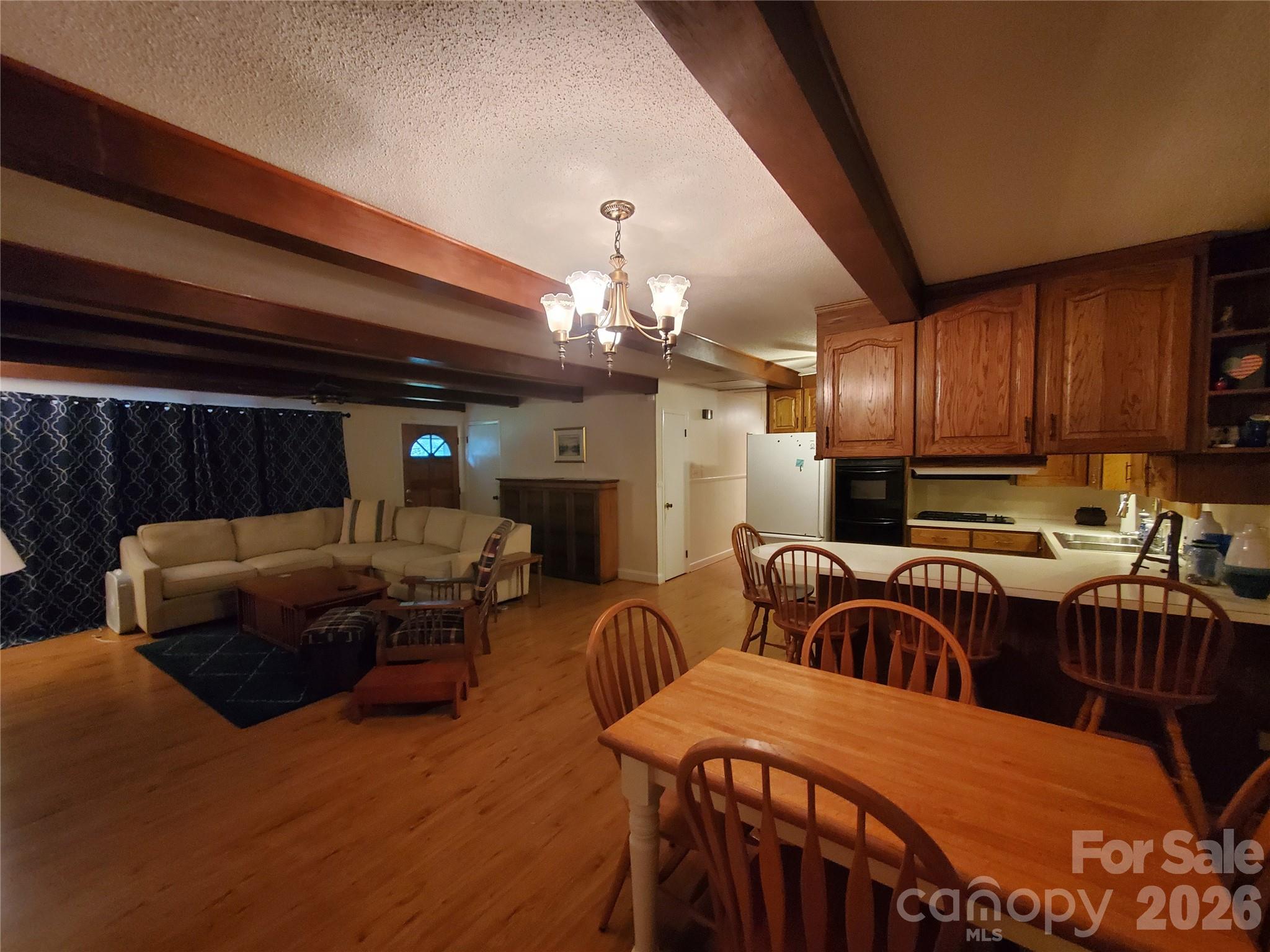 596 Georgia Avenue Property Photo 11