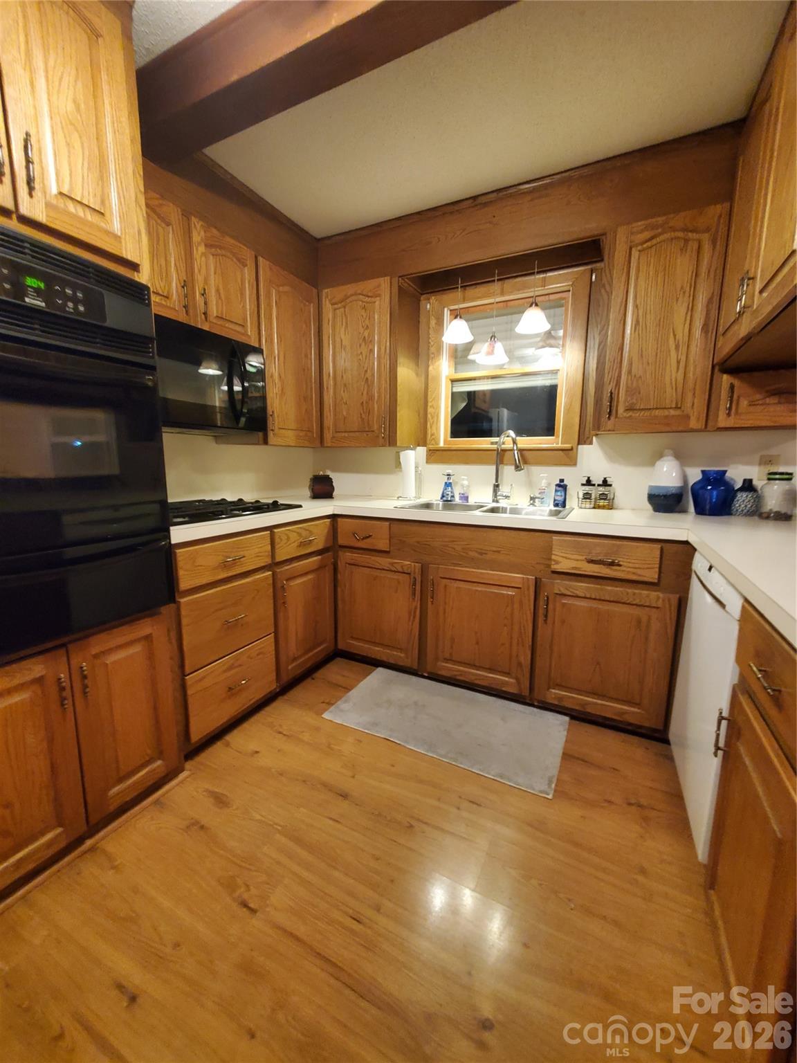 596 Georgia Avenue Property Photo 12