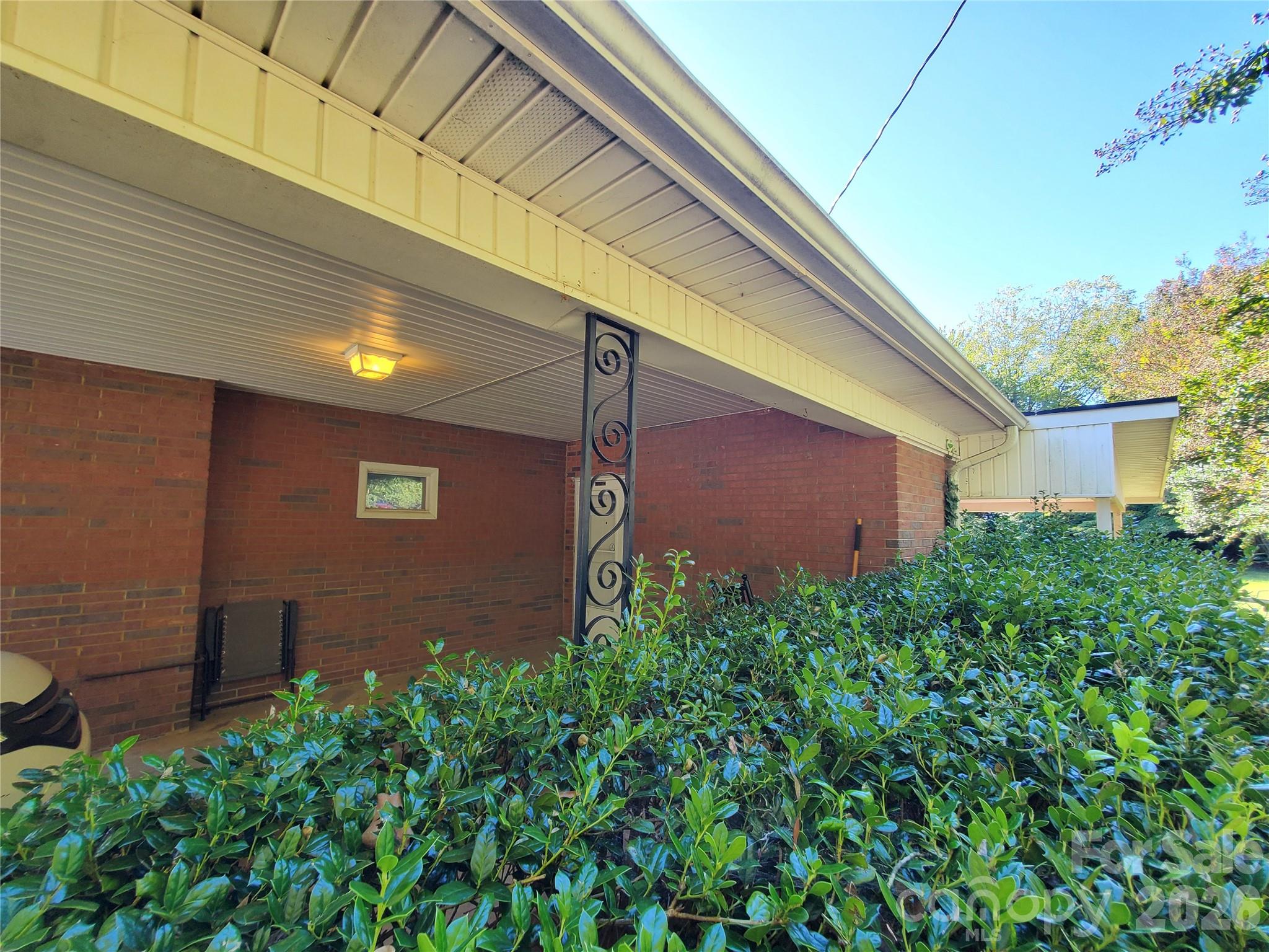596 Georgia Avenue Property Photo 40