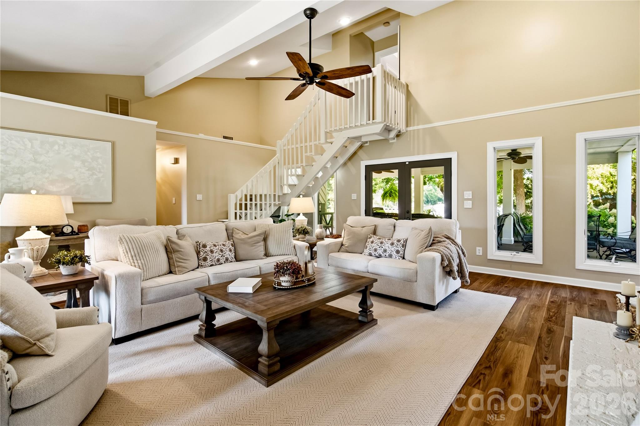 8172 Malibu Pointe Lane Property Photo 13