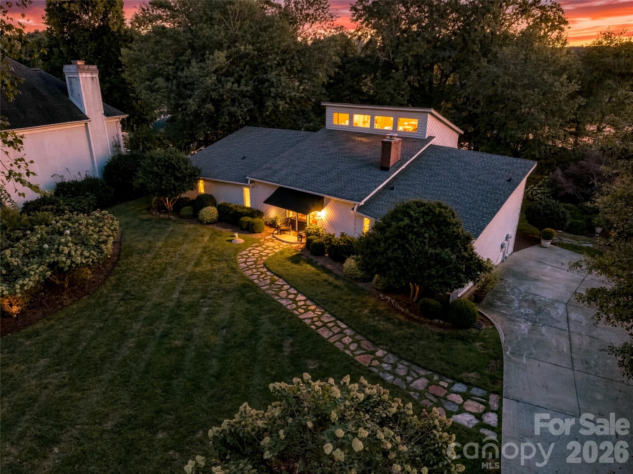 8172 Malibu Pointe Lane Property Photo 37