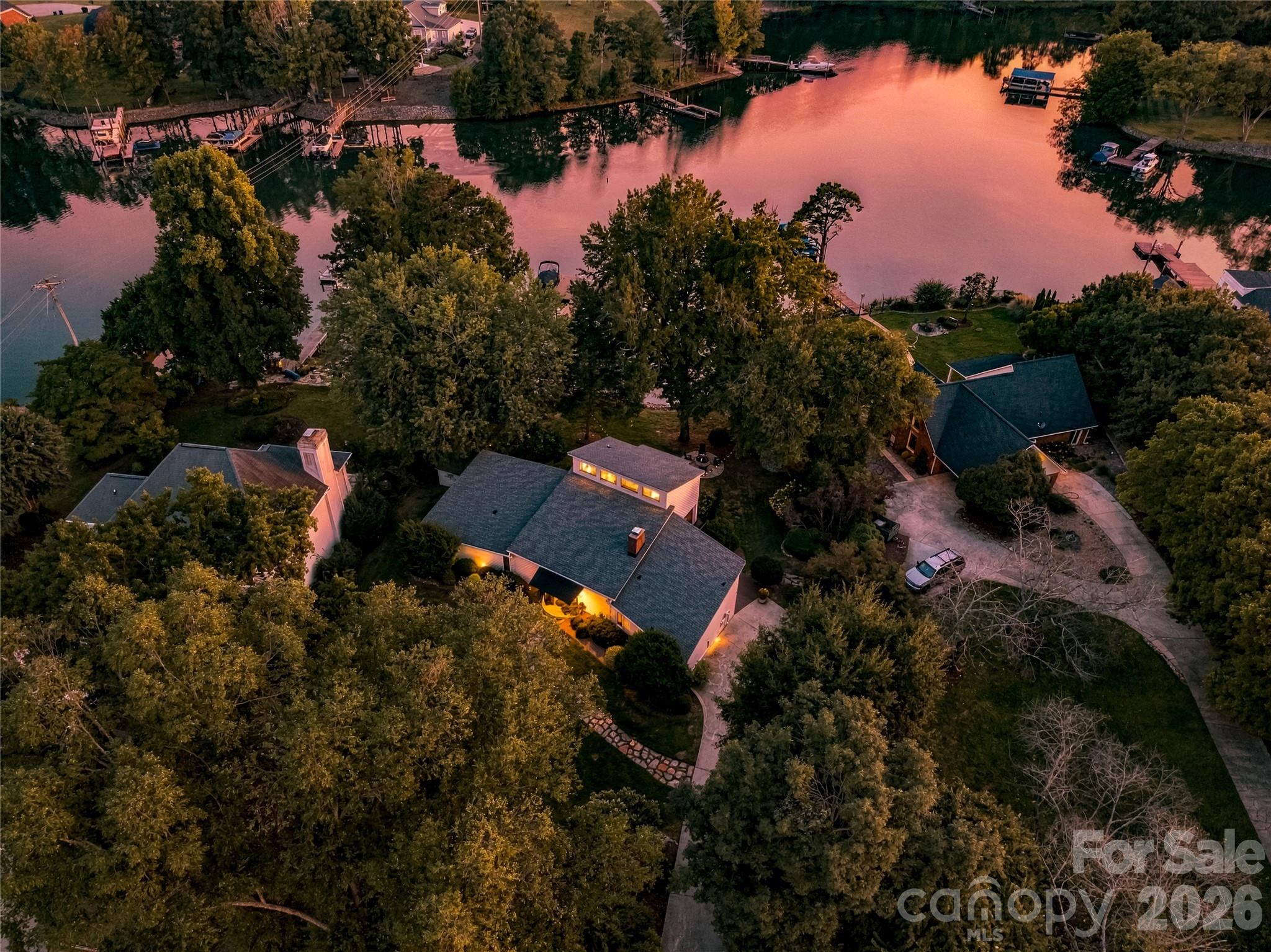 8172 Malibu Pointe Lane Property Photo 40
