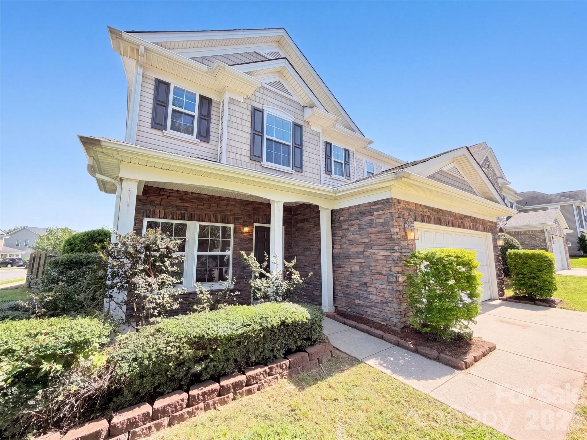 14903 Superior Street Property Photo 1