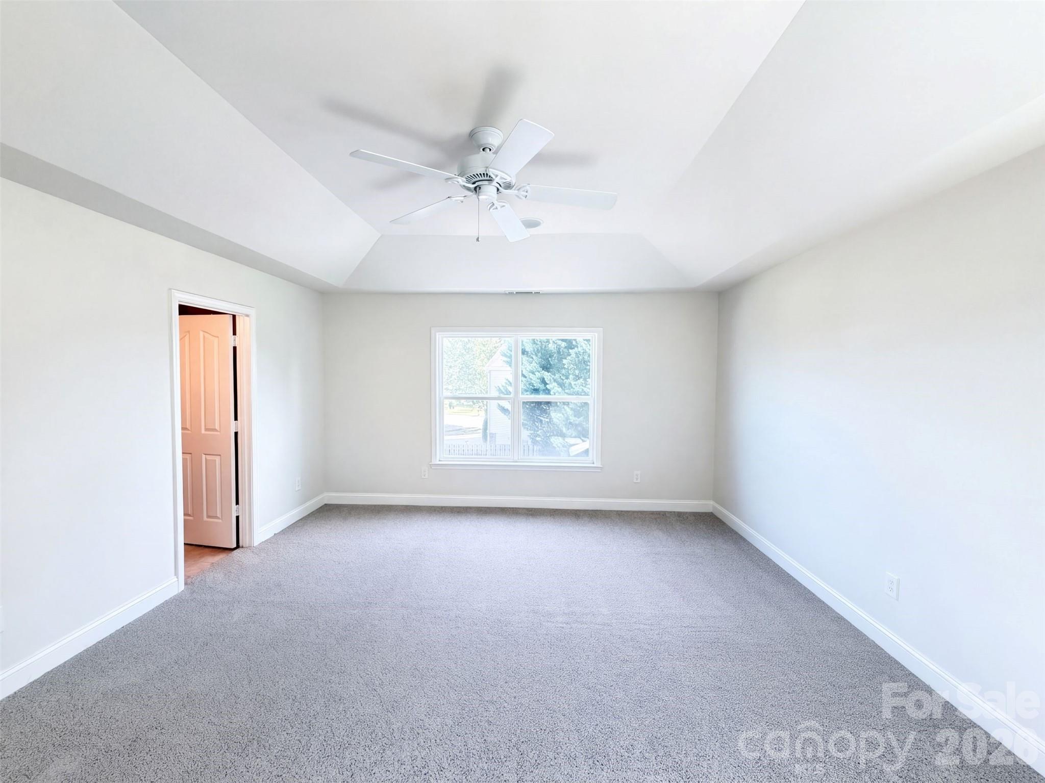 14903 Superior Street Property Photo 12