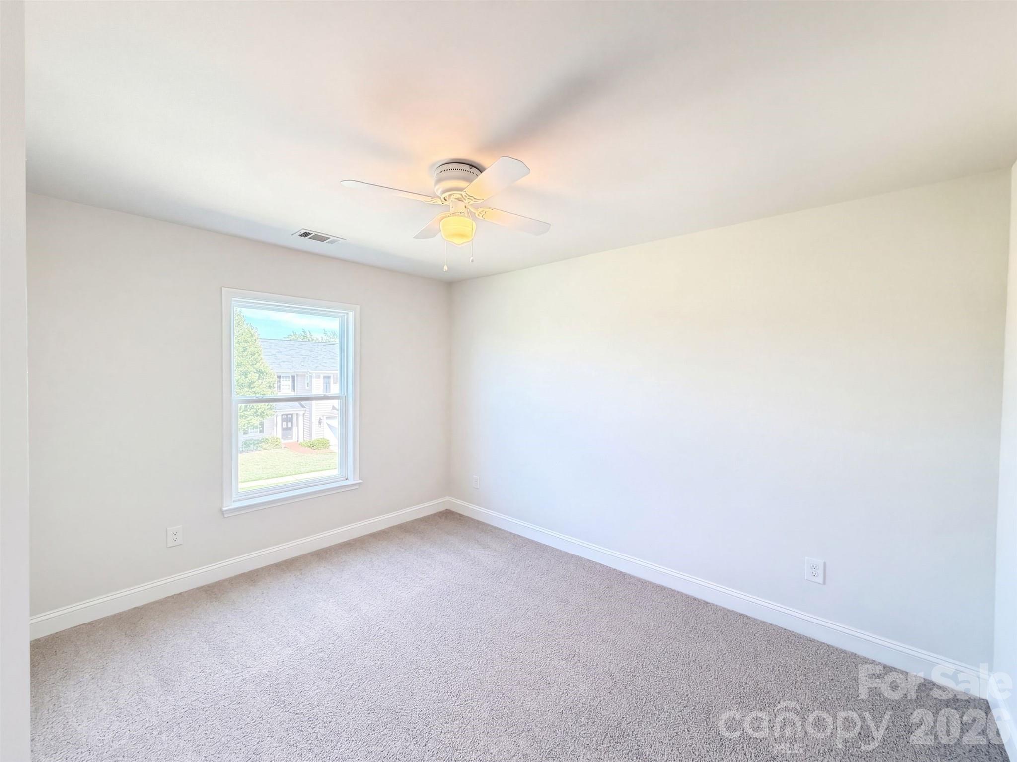 14903 Superior Street Property Photo 16